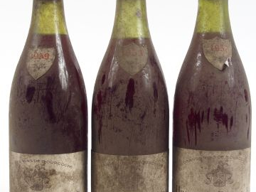 3 BOUTEILLES HUGUENIN PÈRE   FILS : 1 CHAMBOLLE MUSIGNY 1959 4 CM/BS -