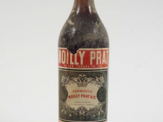 Vente aux enchères 1 TRES VIEILLE BOUTEILLE NOILLY PRAT - ELA