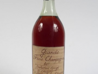 Vente aux enchères 1 MAGNUM GRANDE FINE CHAMPAGNE AUGE - CAPS CIRE AB