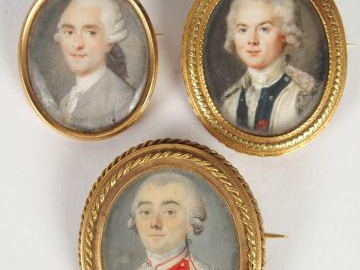 3 différentes miniatures sur ivoire 'portraits d'homme du XVIIIème', m