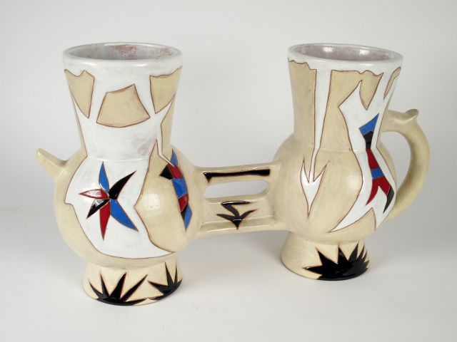 J. LURCAT. Vase double en terre cuite vernissée, à décor stylisé émail