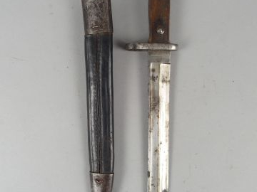 51-Baïonnette Allemande modèle 71/84 avec fourreau cuir à garnitures a