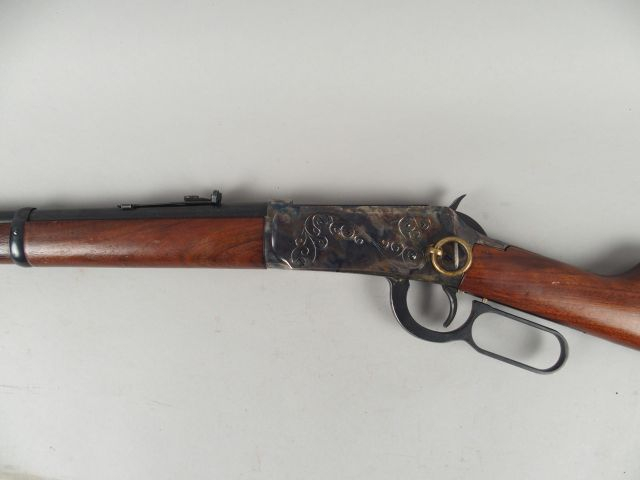 83- Carabine a levier de sous garde, WINCHESTER modèle 1894. Calibre 3