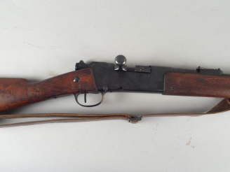 Vente aux enchères 140- Fusil réglementaire Français Lebel R35 (issu de la transformation