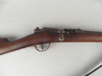Vente aux enchères 181- Fusil gras transformé chasse, fut raccourci à mi canon. (1-). (D)