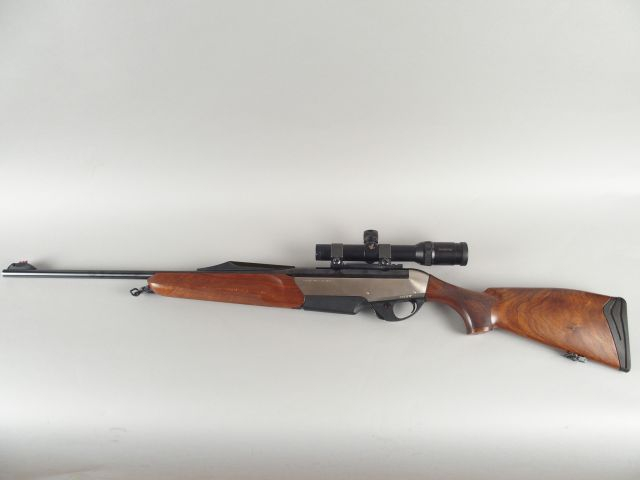 186- Carabine semi-automatique Benelli Argo, calibre 7x64. Bande de ba