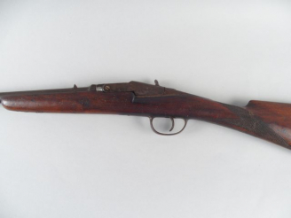Vente aux enchères 190- Carabine de jardin a culasse basculante calibre 12mm. Bon état de