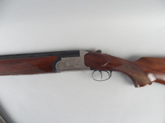 Vente aux enchères 197- Fusil superposé calibre 12/70. Production italienne pour le distr