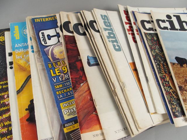 208- Lot de collection de magasines « CIBLES ». (1) *