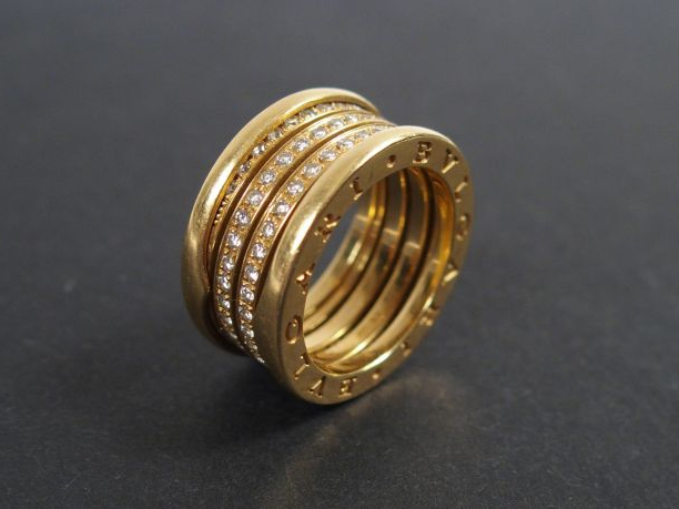 BULGARI. Bague "B.ZERO1" en or jaune et diamants. TDD53 Poids tel: 14,