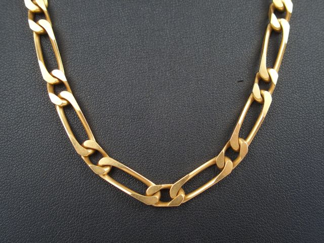Chaîne maille gourmette en or jaune. 60 cm environ. Poids: 60gr