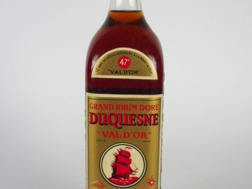 1 BOUTEILLE RHUM DUQUESNE VAL D'OR 47°