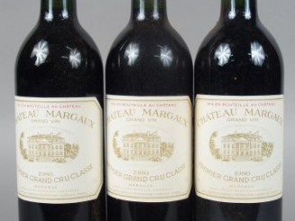 Vente aux enchères 3 BOUTEILLES - CHÂTEAU MARGAUX 1ER GCC NOTE PARKER 98/100 - 1986 (X)