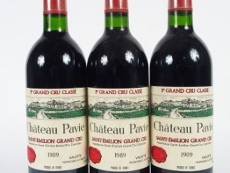 Vente aux enchères 3 BOUTEILLES - CHÂTEAU PAVIE 1ER GCC ST EMILION - 1989
