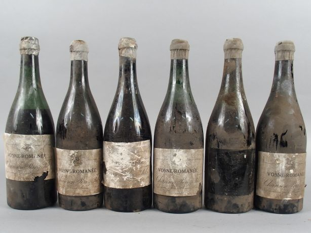 6 BOUTEILLES - VOSNE ROMANEE CHANSON ANNEES 1920/1930 - 8 à 10 CM/1 SE