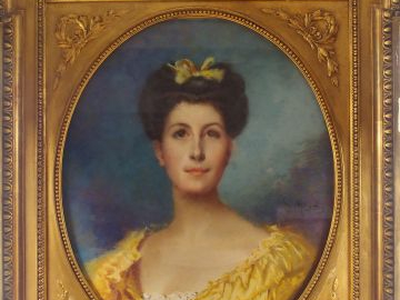 Louis MURATON, " Portrait d'élégante ". Pastel, signé en bas à droite 