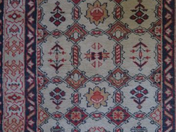 Lot comprenant trois tapis d'Orient