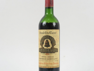 Vente aux enchères 1 BOUTEILLE CHÂTEAU L'ANGELUS GCC ST EMILION - 1977 - VIDANGE