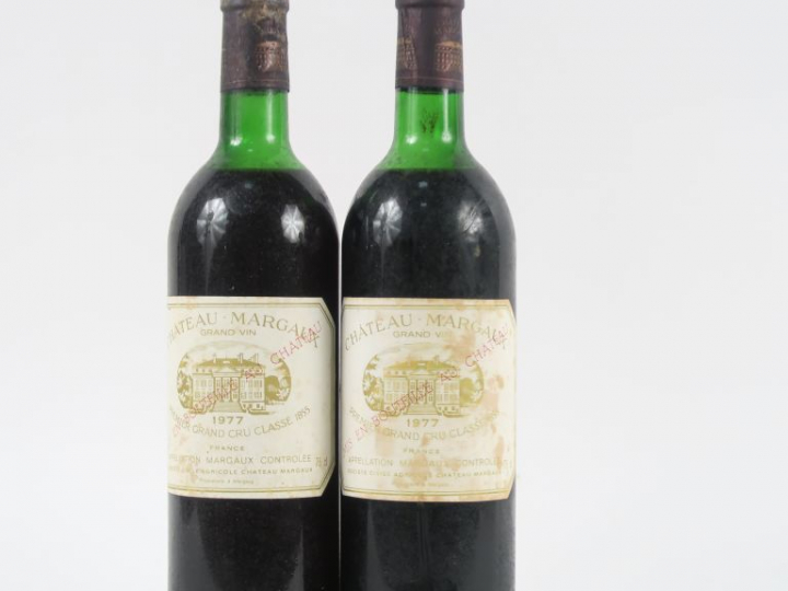 2 BOUTEILLES CHÂTEAU MARGAUX 1er GCC MARGAUX - 1977 - HEP/1 ELT