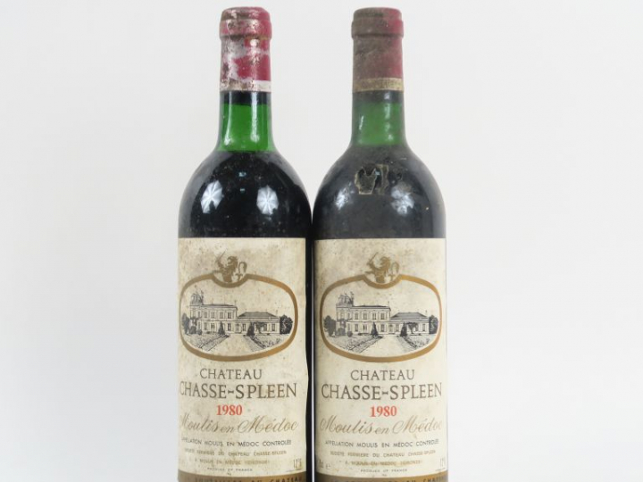 2 BOUTEILLES CHASSE SPLEEN MOULIS - 1980 - BS