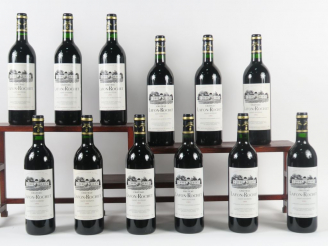 Vente aux enchères 12 BOUTEILLES CHÂTEAU LAFON ROCHET GCC SAINT ESTEPHE - 1993 - CBO