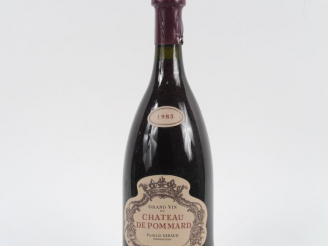 Vente aux enchères 1 BOUTEILLE POMMARD CHÂTEAU DE POMMARD - 1983 - COFFRET