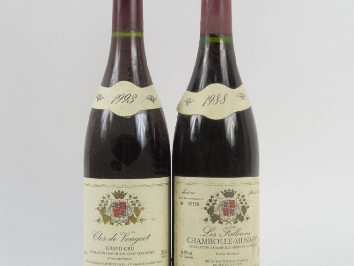 2 BOUTEILLES P. LAFOREST : 1 CLOS DE VOUGEOT GC 1993 - 1 CHAMBOLLE MUS
