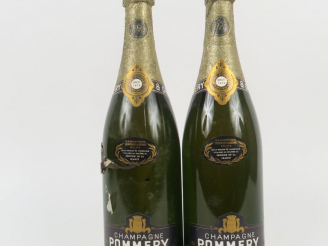 Vente aux enchères 2 BOUTEILLES CHAMPAGNE POMMERY 'BRUT' - 1973