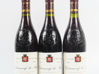 Vente aux enchères 3 BOUTEILLES CHÂTEAUNEUF DU PAPE LÉON BARRAL - 1996
