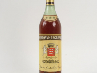 Vente aux enchères 1 VIEILLE BOUTEILLE COGNAC GASTON DE LAGRANGE
