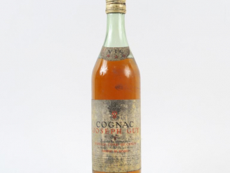 Vente aux enchères 1 VIEILLE BOUTEILLE COGNAC JOSEPH GUY