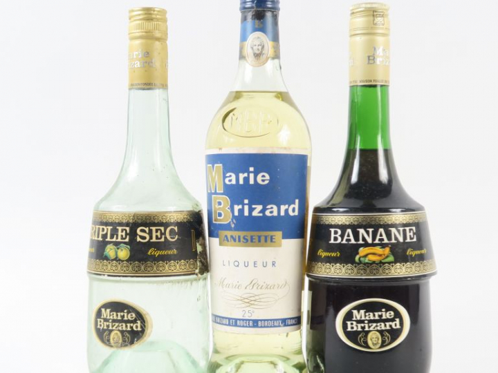 3 BOUTEILLES MARIE BRIZARD : 1 ANISETTE - 1 TRIPLE SEC 39° - 1 BANANE
