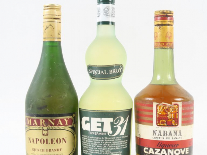3 BOUTEILLES : 1 GET 31 - 1 NABANA CAZANOVE - 1 FRENCH BRANDY NAPOLÉON