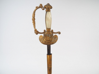 Vente aux enchères Epée de fonctionnaire impérial époque Napoléon III, lame triangulaire 