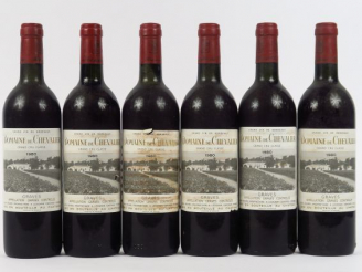 Vente aux enchères 6 BOUTEILLES DOMAINE DE CHEVALIER CC GRAVES - 1980 - BG/2 ELA