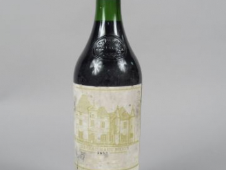 Vente aux enchères 1 BOUTEILLE - CHÂTEAU HAUT BRION 1ER GCC GRAVES - 1982 - EF