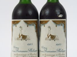 Vente aux enchères 2 BOUTEILLES CHÂTEAU MOUTON BARONNE PHILIPPE GCC PAUILLAC - 1985 - 1 L