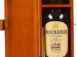 Vente aux enchères 1 BOUTEILLE WHISKHY KNOCKANDO 12 ANS - 1991 - COFFRET