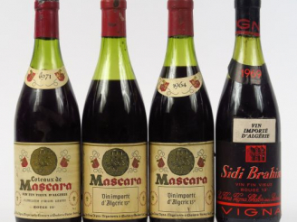 Vente aux enchères 4 BOUTEILLES ALGERIE : 1 SIDI BRAHIM 1969 5 cm - 1 MASCARA 1964 3 cm- 