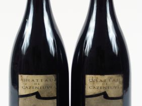Vente aux enchères 2 BOUTEILLES CHÂTEAU DE CAZENEUVE ' LE SANG DU CALVAIRE' PIC ST LOUP -
