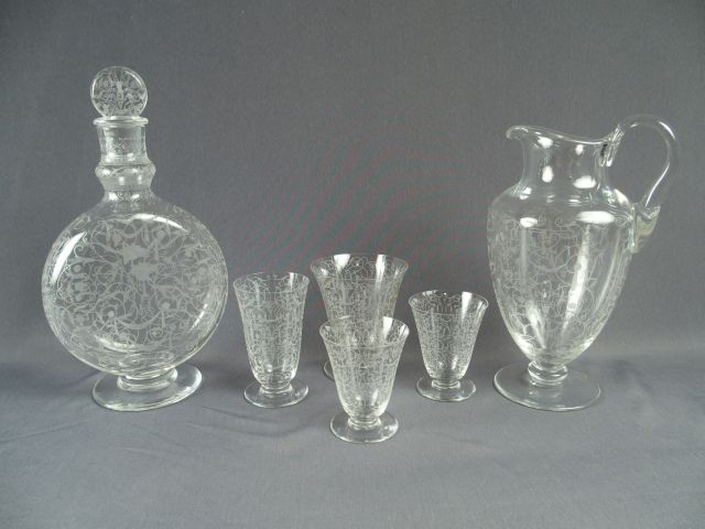 BACCARAT. Partie de service de verres en cristal gravé, comprenant 10 