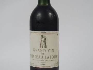 1 BOUTEILLE CHATEAU LATOUR 1ER GCC PAUILLAC - 1987 - HEP+