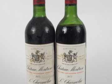 2 BOUTEILLES CHATEAU MONTROSE GCC ST ESTEPHE - 1975 - 1 LB / 1 MEP / E