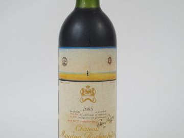 1 BOUTEILLE CHATEAU MOUTON ROTHSCHILD 1ER GCC PAUILLAC - 1983 - BG / E