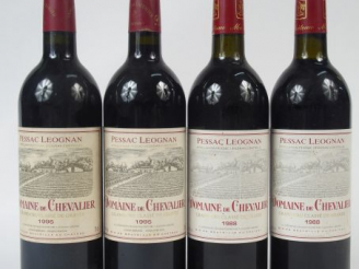 Vente aux enchères 4 BOUTEILLES DOMAINE DE CHEVALIER CC GRAVES - 2/1988 - BG 2/1995 - BG