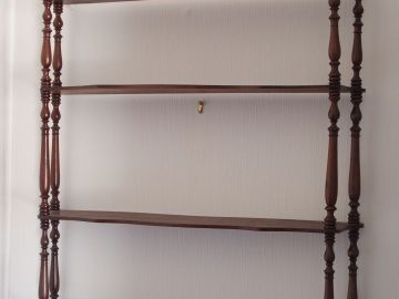 DANS UNE TROISIEME CHAMBRE