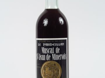 1 VIEILLE BOUTEILLE MUSCAT ST JEAN DE MINERVOIS
