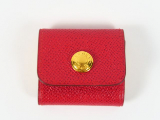 Vente aux enchères HERMES. Etui à post-it en cuir rouge