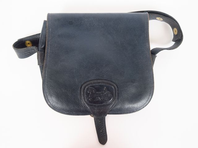 CELINE. Sac à main en cuir noir.