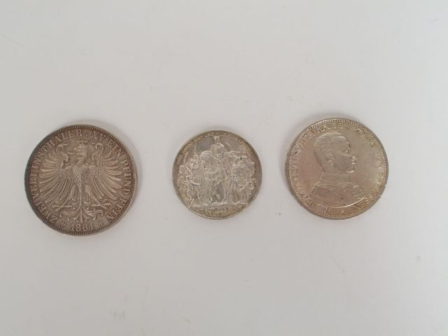 ALLEMAGNE. Franckfort: 2 Thalers 1861. Prusse: 5 Marks 1914 et 3 Marks